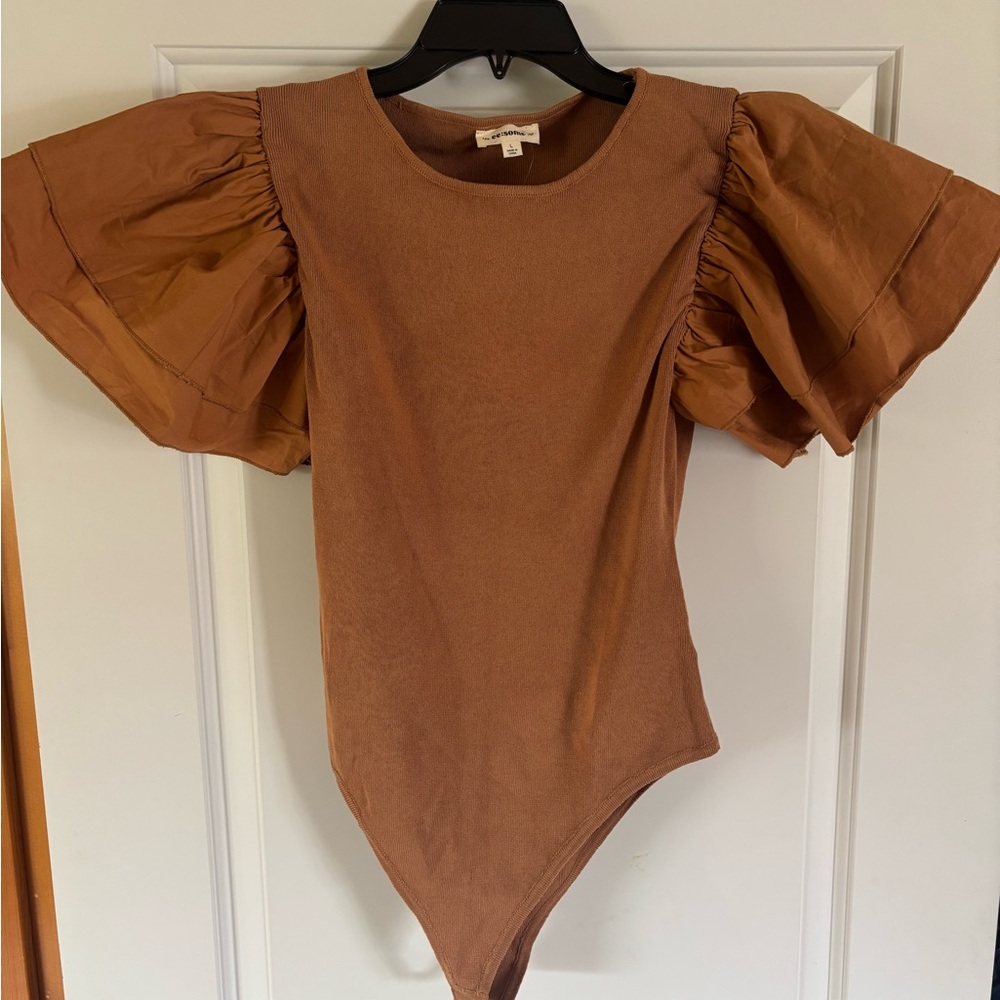 Eesome Camel Knit Bodysuit Top